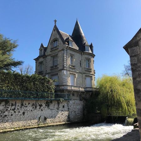 Deux Pieces Terrasse Moret-sur-Loing Exterior foto