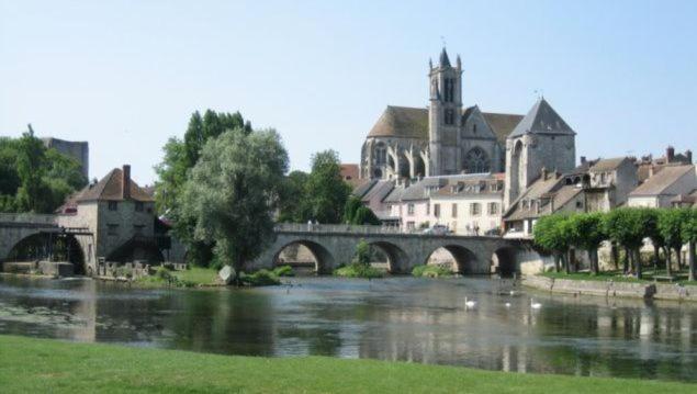 Deux Pieces Terrasse Moret-sur-Loing Exterior foto